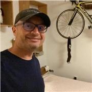 Türkçe dili üzerine gelişim imkanları için size destek ve yardımcı olmaya hazırım.